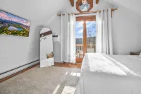 Bella Vista Chalet Poconos -Four Season Resort/Lake/Pool/Ski/Horseback-riding