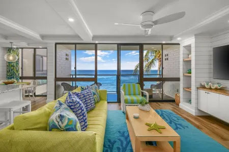 Oceanfront 2-bedroom penthouse Kuhio Shores condo with breathtaking views!