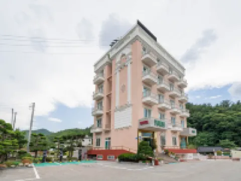 Gangneung Jeongdongjin Carib Hoteles cerca de Parque Reloj de Arena