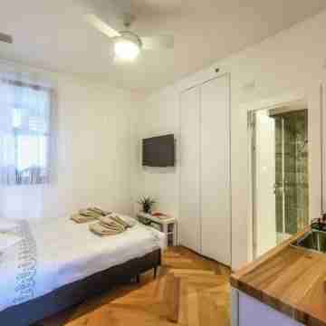 Stunning Modern Studio in Netanya Rooms