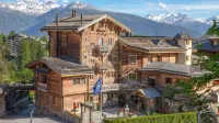 Hostellerie du Pas de l'Ours "Relais et Châteaux"