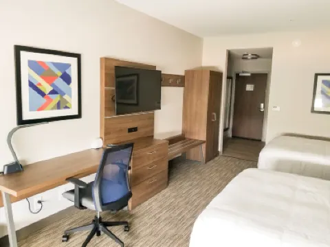 Holiday Inn Express & Suites CHARLOTTE NE - UNIVERSITY AREA by IHG 샬럿 호텔