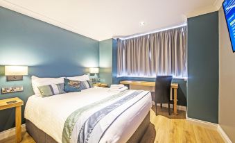 Dolphin Rooms