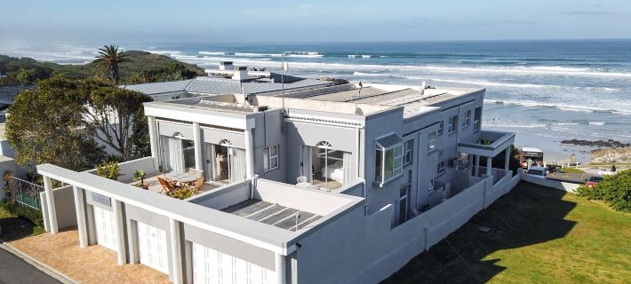 Hermanus Beachfront Lodge Hotels in Hermanus