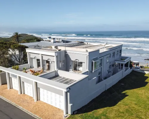 Hermanus Beachfront Lodge Hotels in Hermanus