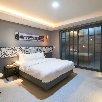 West in Hotel Yeosu Hotels near Guksaam Buddhist Hermitage