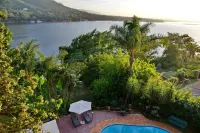 The Shore House - Pools