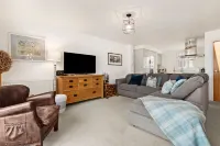 Maes-Y-Berllan - Close to Village and Beach - parking