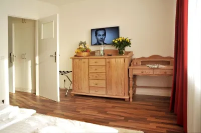 Stadthotel Langenfeld Các khách sạn ở Monheim am Rhein