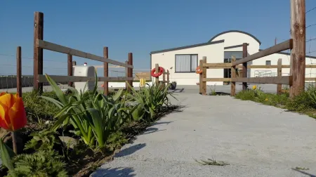 Luxury Villa Six Suites Private Path to Sea