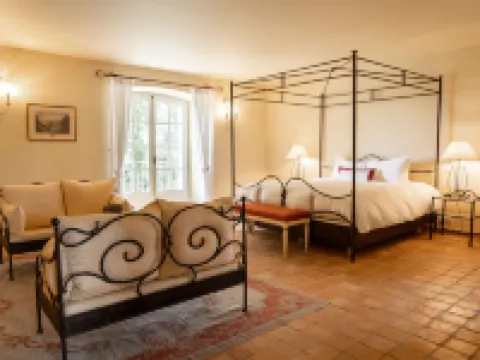 Château les Crostes Hotels in Lorgues