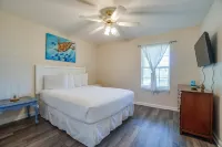 Panama City Beach House - Crystal Tides by Panhandle Getaways Hotel di Sunnyside