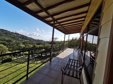 Monteluna Studios Monteverde