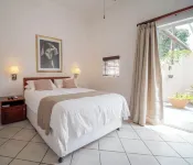 Broadway Guesthouse - parking