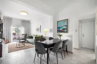 Ben Yehuda Elegant City Retreat with Shelter by Sea N Rent