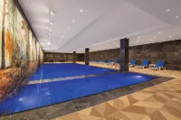 Ramada by Wyndham Gaziantep - piscine