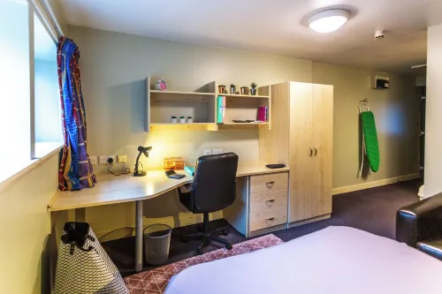 Student Only Pittodrie Street - 2-Star