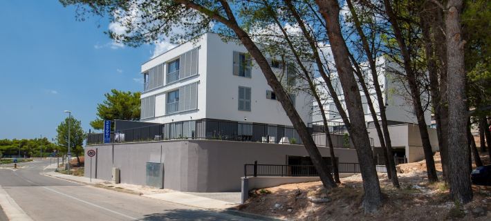 Apartments Dva Galeba Hotels in Bol