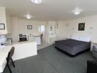 Avon Motel Hotels in Hawera