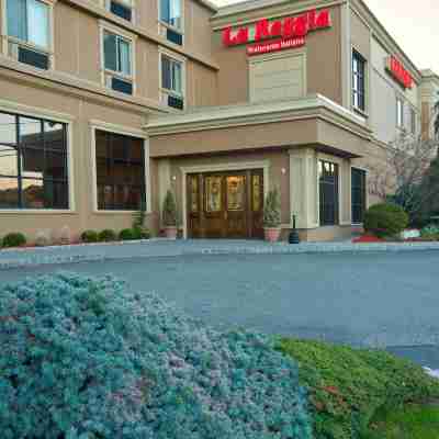 Meadowlands Plaza Hotel Hotel Exterior