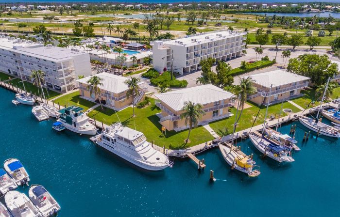 Skipjack Resort & Marina