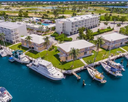 Skipjack Resort & Marina Hotels in Marathon