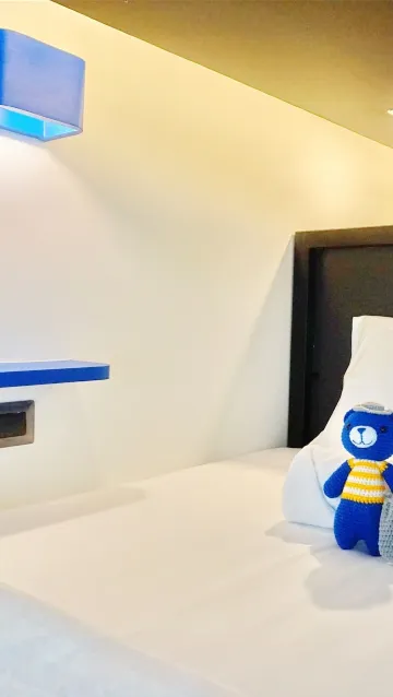 Bed In 8 Bed Mixed Dormitory Room Non Smoking