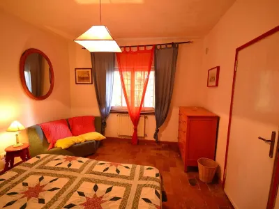 Holiday Home with Shared Pool Hotels near Albero con gli Occhi
