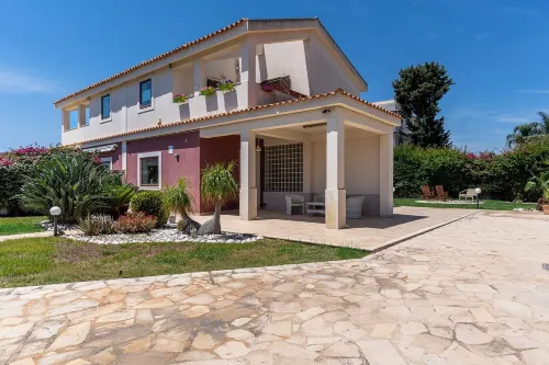 Villetta Irina a due passi dal mare