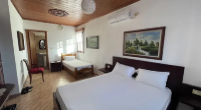 Denis Guest House