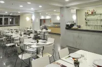 Oft San Conrado Hotel - พร้อมอาหารเช้า