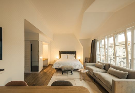 더 두데 베를린-미테 주변 편의시설