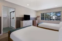Signature Inn Oakland