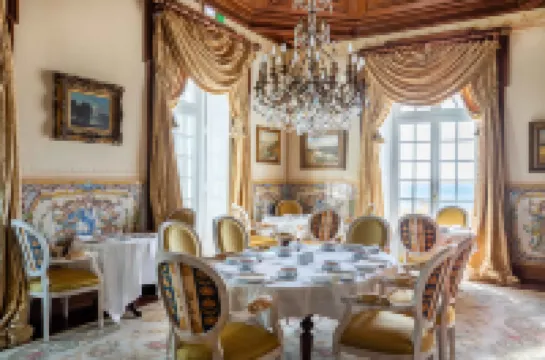 โรงแรม วินเทจ เอสตอริล