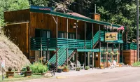Battle Creek Lodge فنادق في Keystone