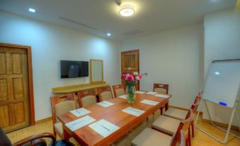 Orussey One Hotel & Apartment