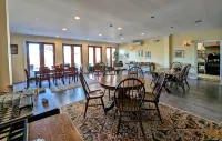 Cromwell Manor Inn - breakfast