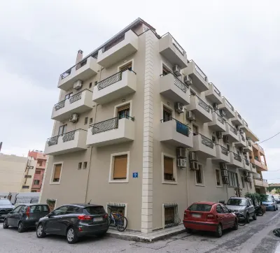 Alcyone Studios and Apartments Hotel a 