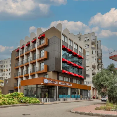 Wolf of the City Hotel & Spa Hoteles cerca de Antalya Expo Center