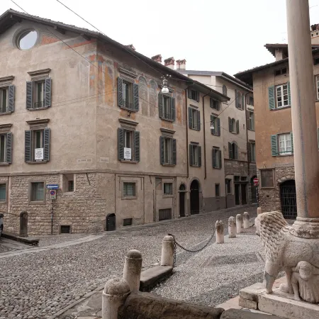 BnButler - Bergamo - Via Simone Mayr 2