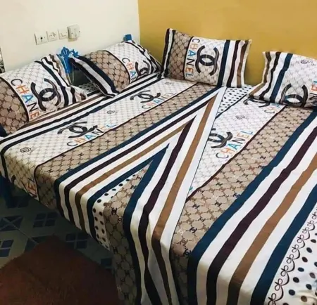 Dexxy's Palace Hotel Отели в г. Кофоридуа