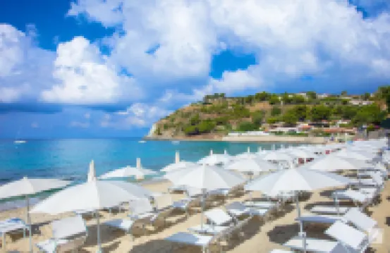 Villaggio Baia D'Ercole | Villaggio Vacanze 4 Stelle | Camere con vista | Ristorante panoramico | Esperienze in Calabria