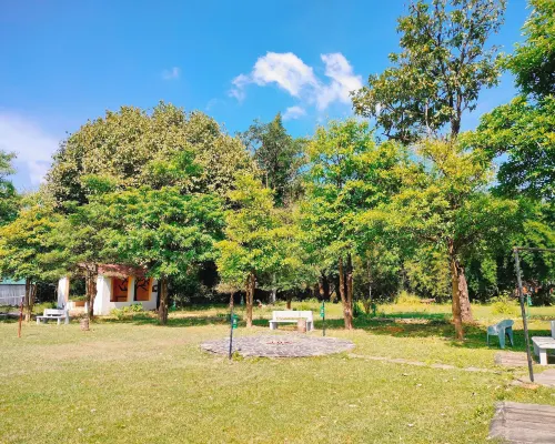 Nature's Sprout Wildmark Kanha Resort Ξενοδοχεία στην πόλη Mandla