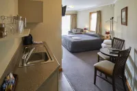 Aoraki Mount Cook Alpine Lodge Hotels in Glentanner