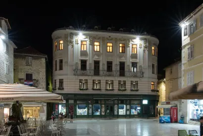 Central Square Heritage Hotel