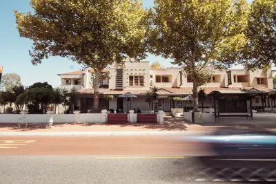 The Civic Hotel Hotels in Inglewood