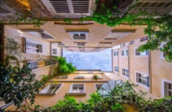 瑪萊庭院1號公寓