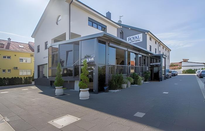 Royal Airport Hotel