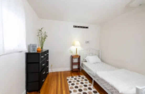 Lovely 1.5 bedroom in the great historic town