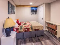 Private Hot Tub Retreat with "Movie Theatre"  - Fox Lodge by Janix Escapes